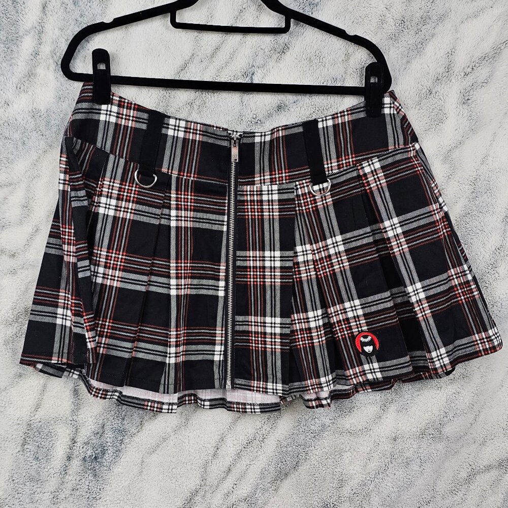 Dolls Kill x Emily The Strange XXL Red Black Plaid Pleated Mini Skirt D-Rings